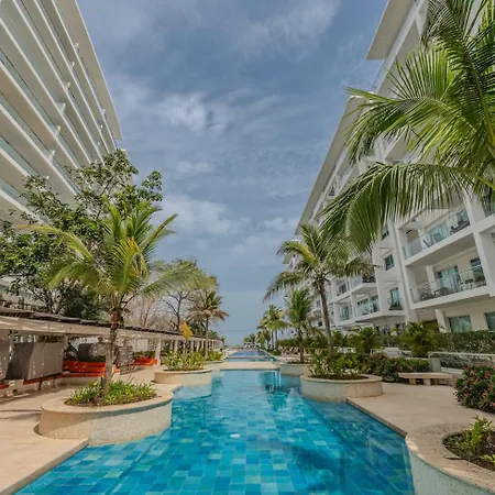 Spectacular - Ocean View - Beautiful Pools Apartamento *